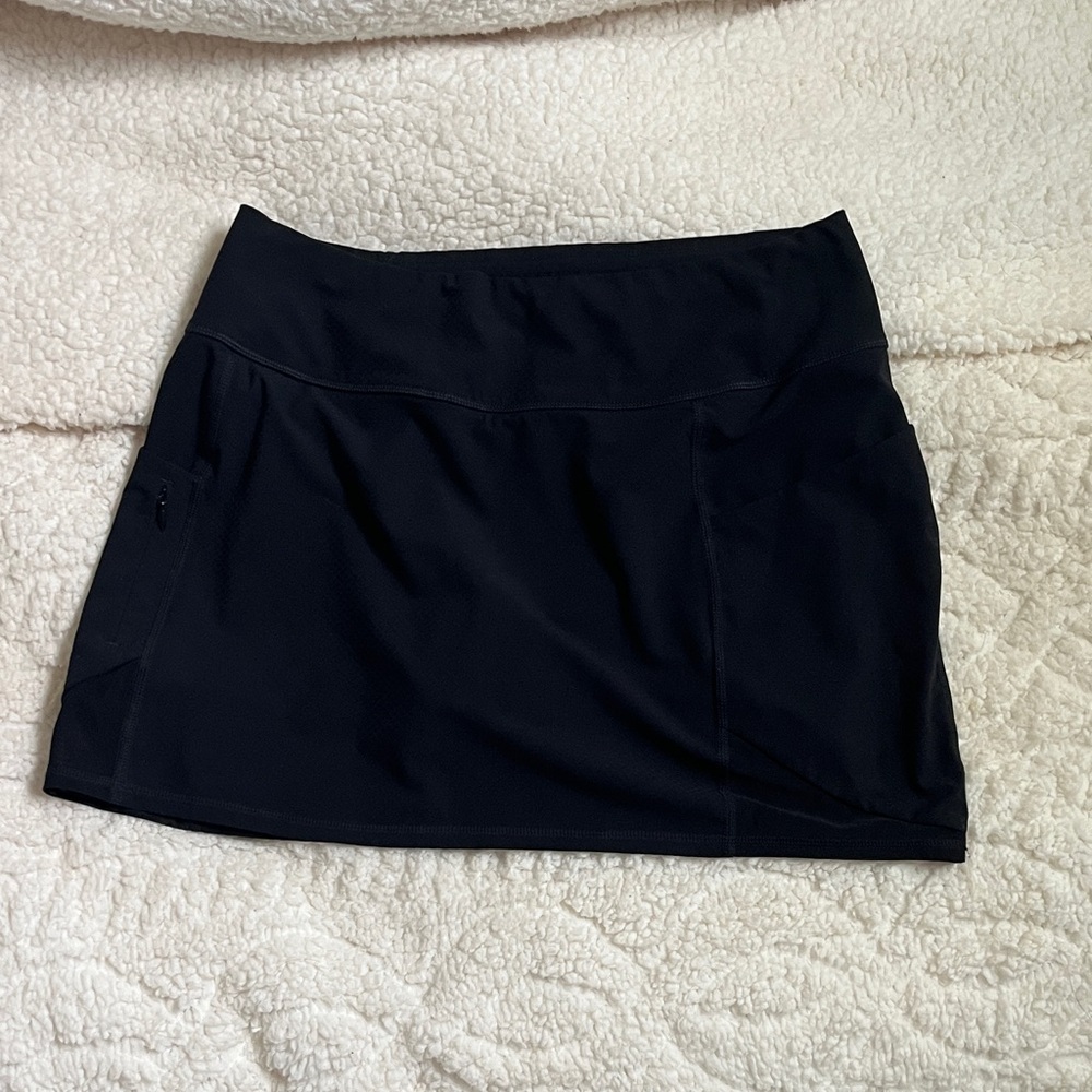 Athleta Black athletic skort